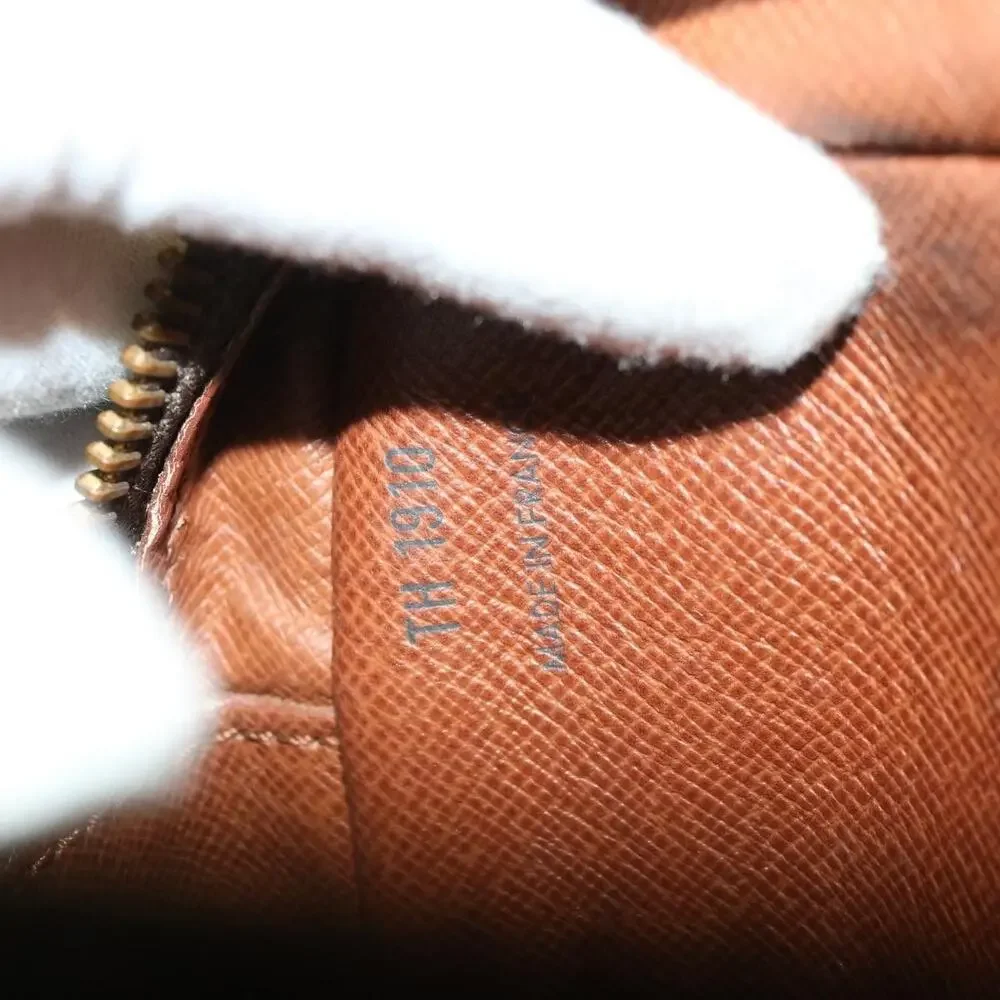 Louis Vuitton height width